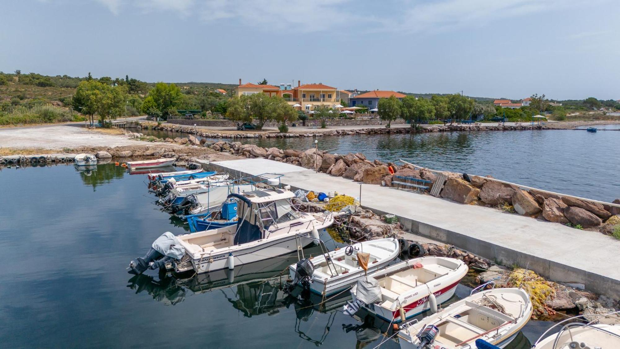 Palaiologou Panorama Apartments Mantamádos Екстериор снимка
