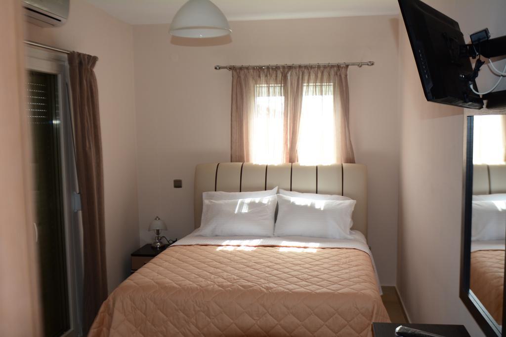 Palaiologou Panorama Apartments Mantamádos Екстериор снимка